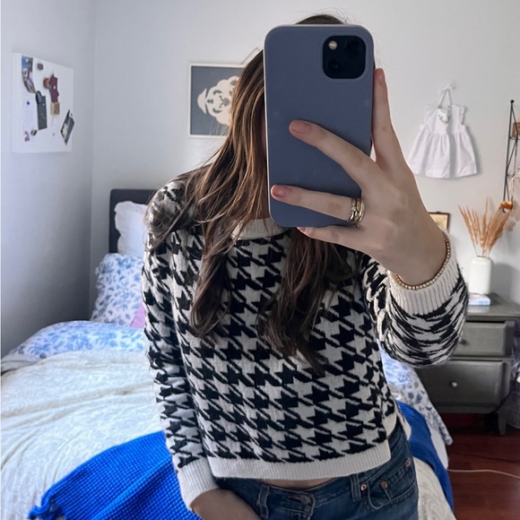 Houndstooth sweater - Picture 4 of 4